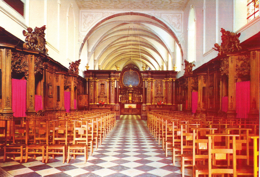 Choir of the Chapel of the Holy Blood Bois-Seigneur-lsaac Interior of the Chapel of the Holy Blood The Bishop opened an investigation where tes- timonies were gathered regarding the prodigies