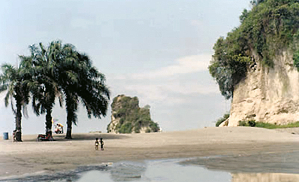 Tumaco at the time of the 1906 miracle Elhe Miracle of Tumaco became known across the world and Fr. Larrondo received letters