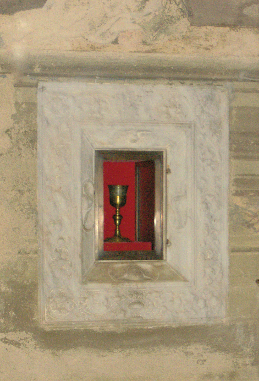 The chalice of the miracle is kept in the Cathedral of Asti, in the chapel dedicated to St. Philip Neri