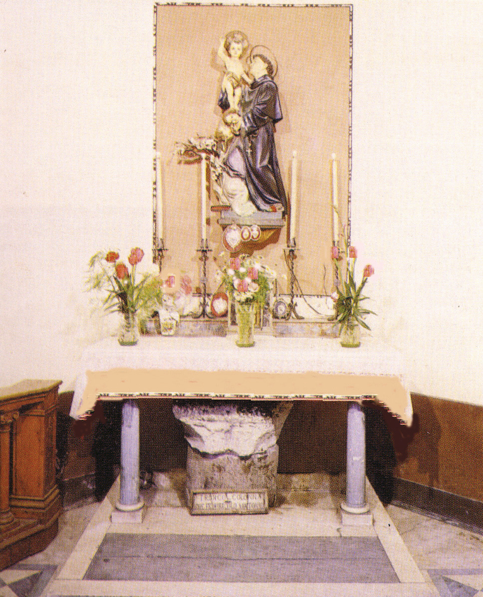 Altar constructed on the trunk of the column from which Saint Anthony performed the miracle