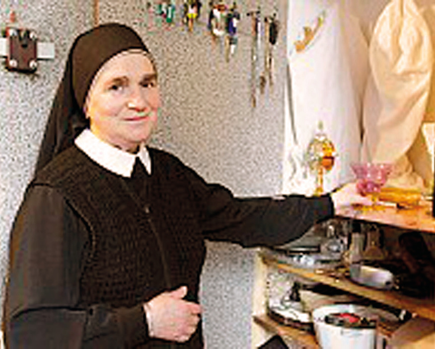 Photo of Sister Julia Dubowska who first saw the Host transformed