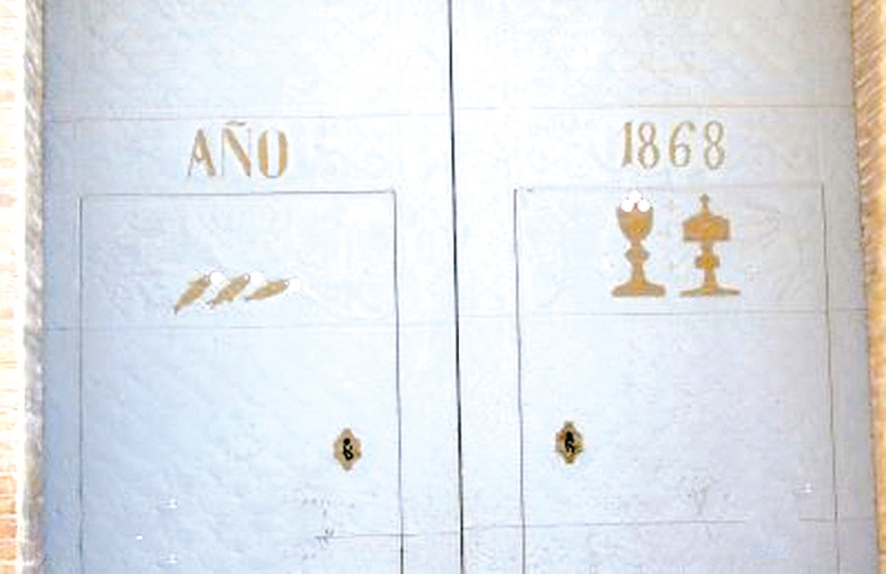 Tributary of the Calderona mountain range crossed by the Priest The fish in the miracle are represented on the entrance door to the Church