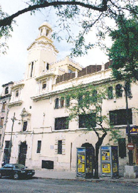 Fagade of the Monastery of the Holy Sepulcher where the relics of the miracle are kept