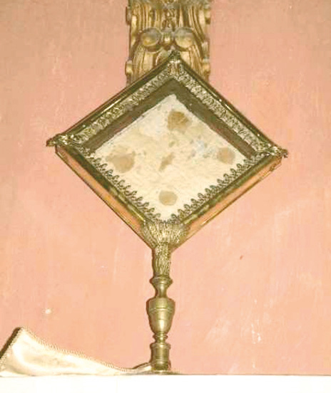 The Holy Hijuela (Pall) of Carboneras de Guadazaón, one of the two miraculous blood-stained linens of 1239