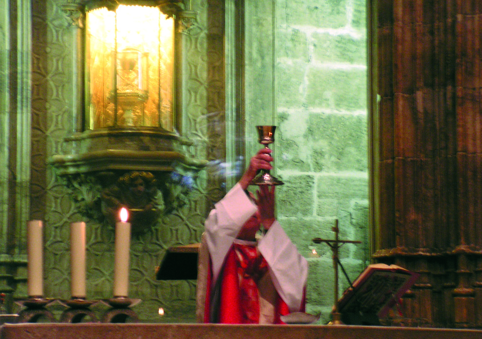 Historical artwork and preserved documentation of the Eucharistic Miracle of Valencia (1392)
