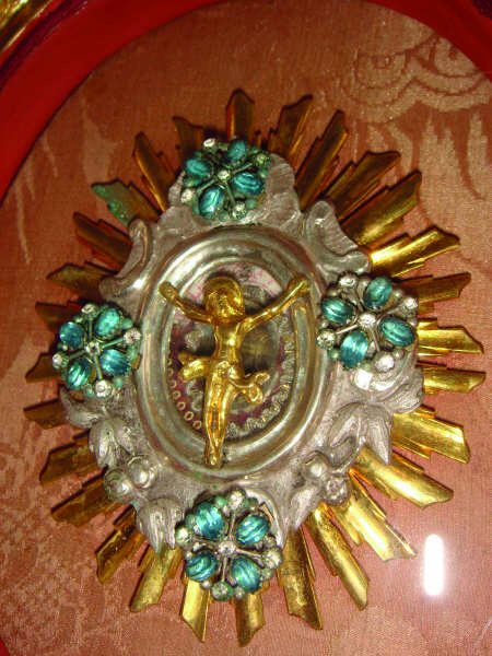 Gilded Baroque monstrance holding the sacred relic of the Eucharistic Miracle of Ettiswil